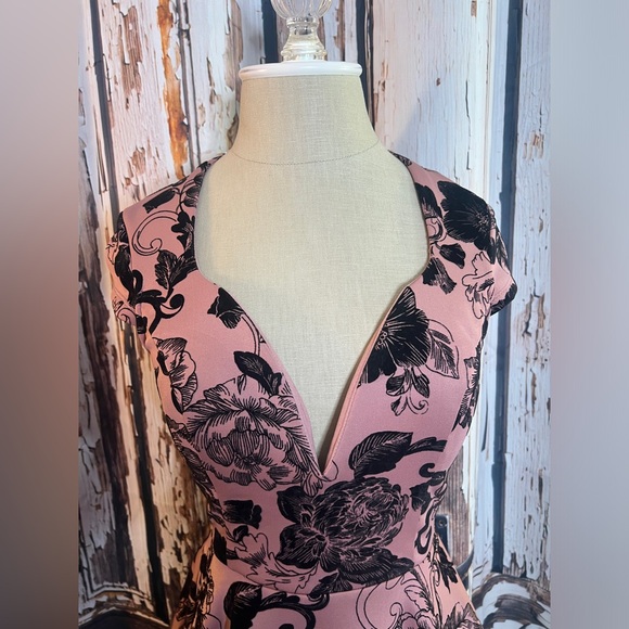 a'gaci Pink and Black Floral Mini Dress - Picture 2 of 5